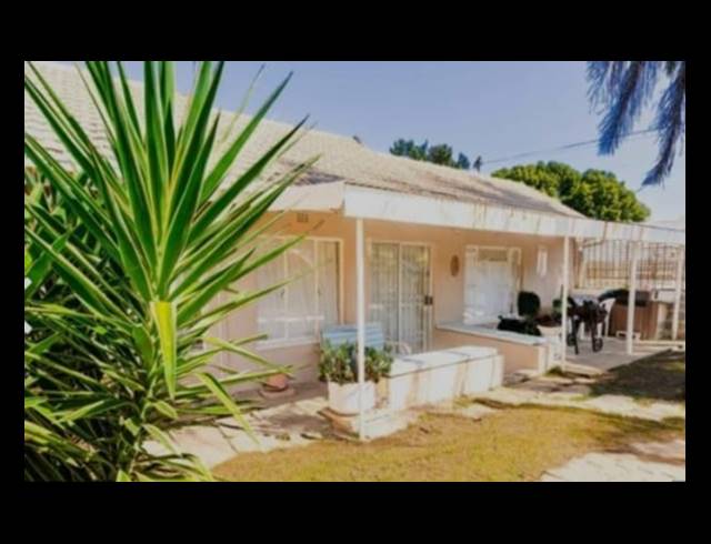 3 BEDROOM HOUSE FOR SALE IN PIONEER PARK